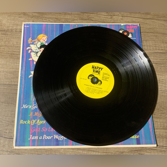 VINTAGE🎶Hymns for all children Vinyl record - Picture 2 of 4